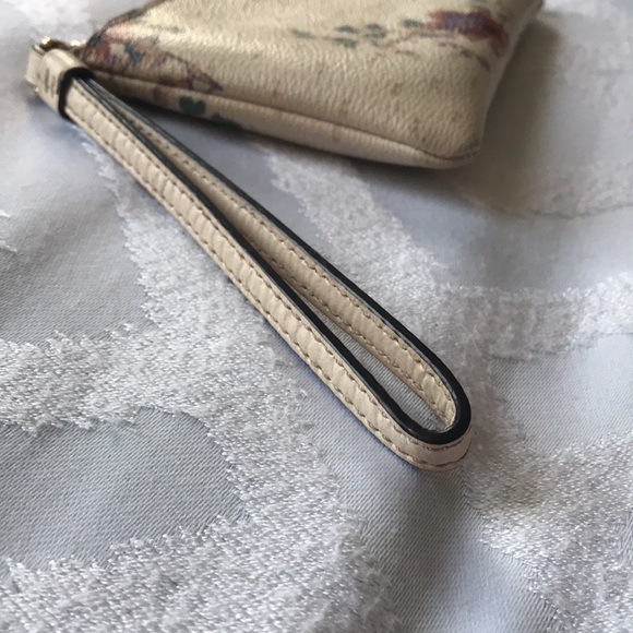 Coach Wristlet - Picture 5 of 9